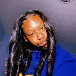 Meet your Posher, Iyana